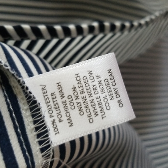 LOFT (M) Bell-Sleeve Lightweight Top EUC - Picture 8 of 8